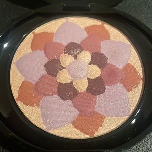 Brand new from Signature Club A